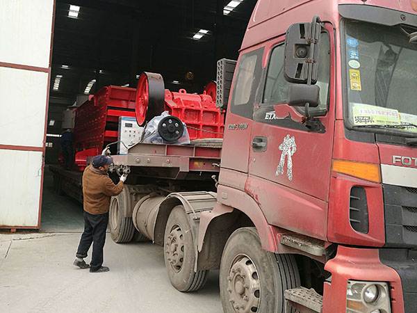 山東半移動(dòng)破碎機(jī)生產(chǎn)廠家