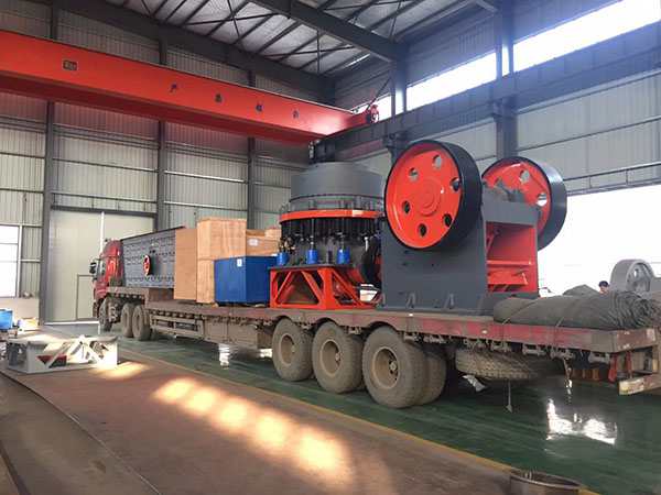 四川半重錘破碎機設計