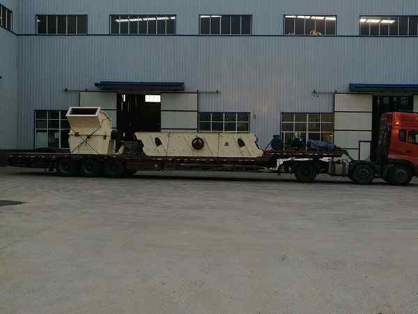 上海斗式移動破碎機設計案例