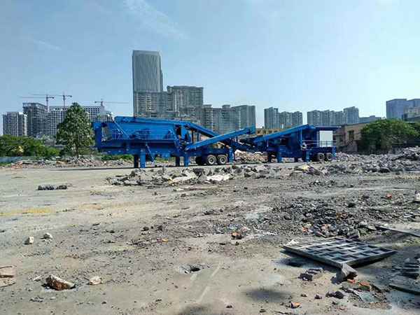 上海斗式移動破碎機設計案例