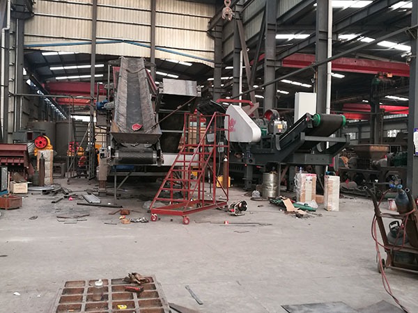 山西粗碎重錘破碎機(jī)站多少錢