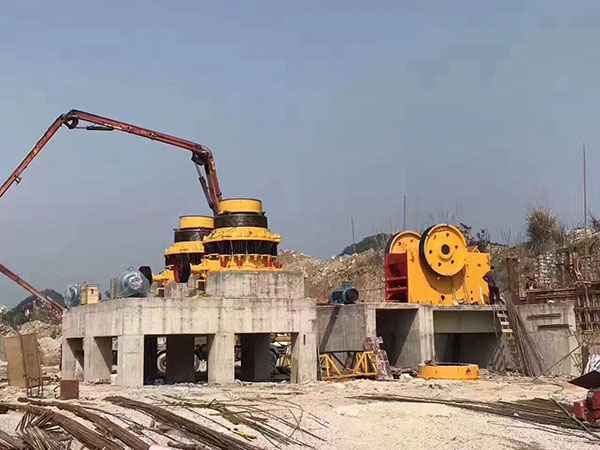 海南貴州移動破碎機二手