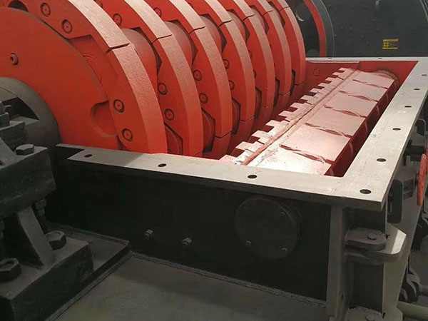 四川大型重錘破碎機(jī)和鄂式破碎機(jī)價格