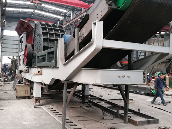 重慶車載式移動(dòng)破碎機(jī)多少噸