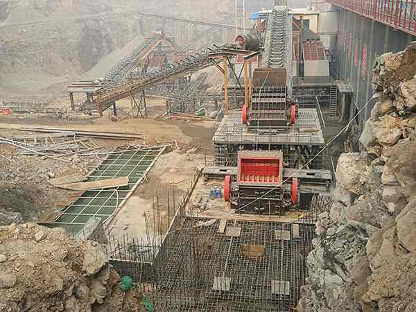 破碎移動式破碎機(jī)銷售